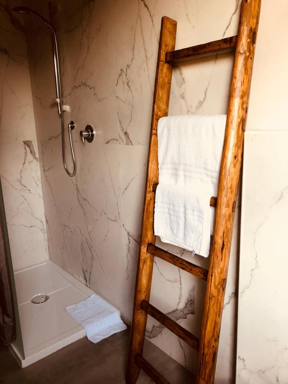 Viamilano25 Bed and Breakfast Mirandola Εξωτερικό φωτογραφία